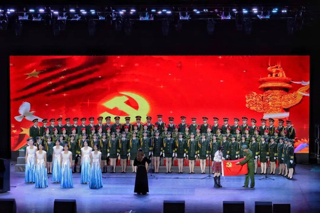 如何正确对待办公室恋情-打破常规的红迪网社区